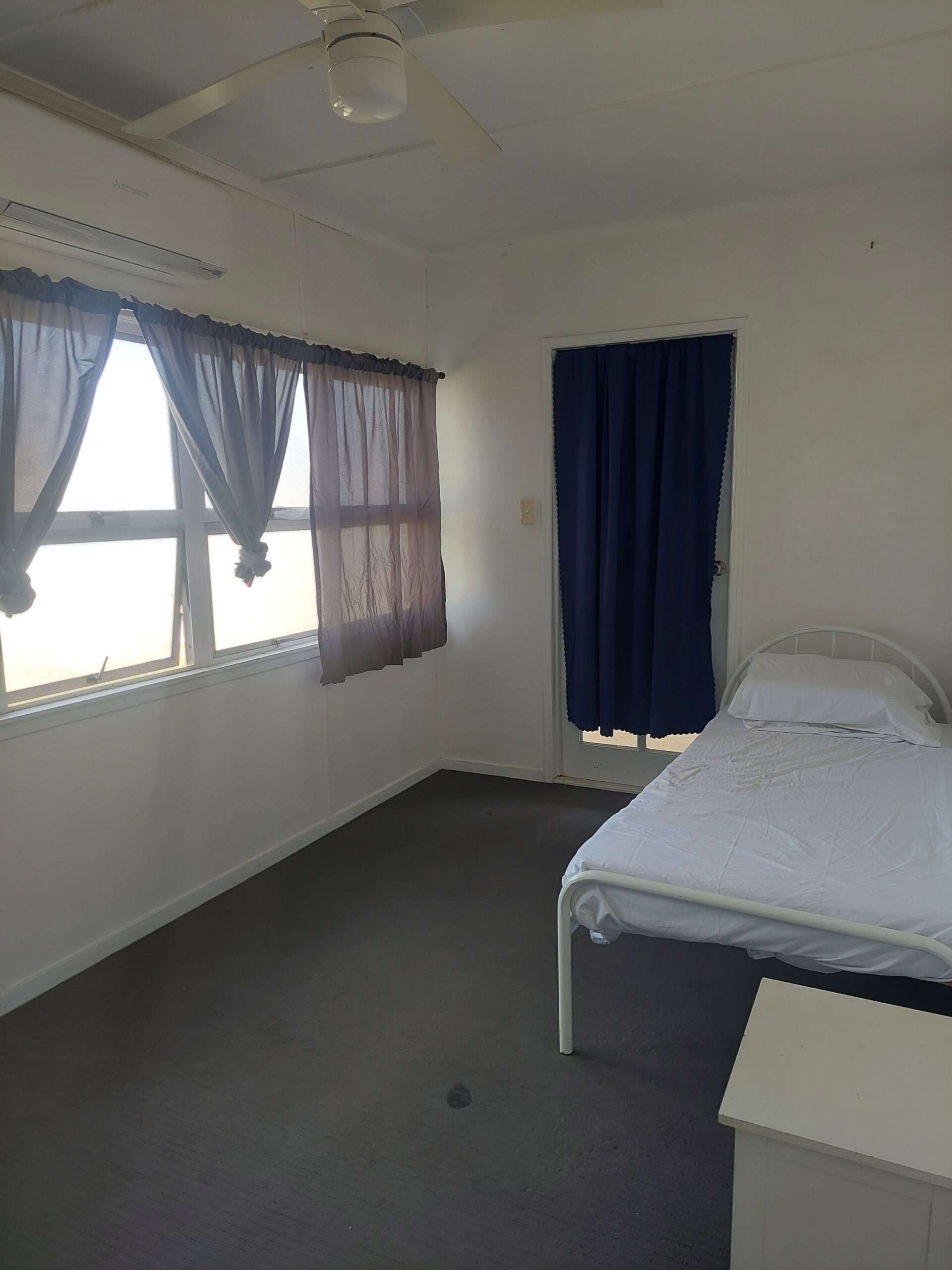 3 Rooms available for rent in Rocklea