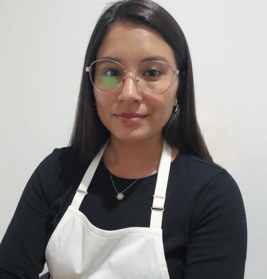 IRIS DAVINIA ANCCANA