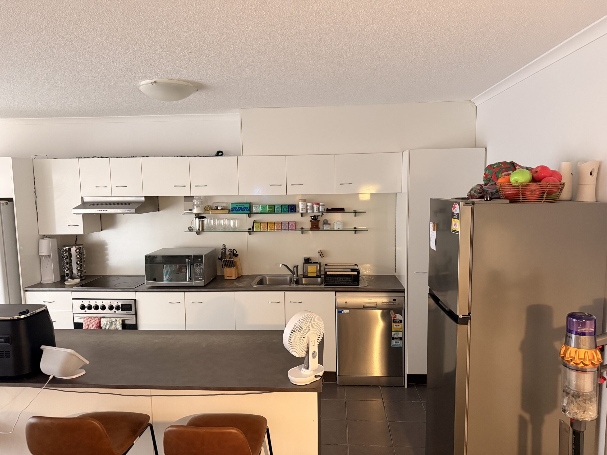 Room for Rent – Ideal for a Woman (Long-term preferred)