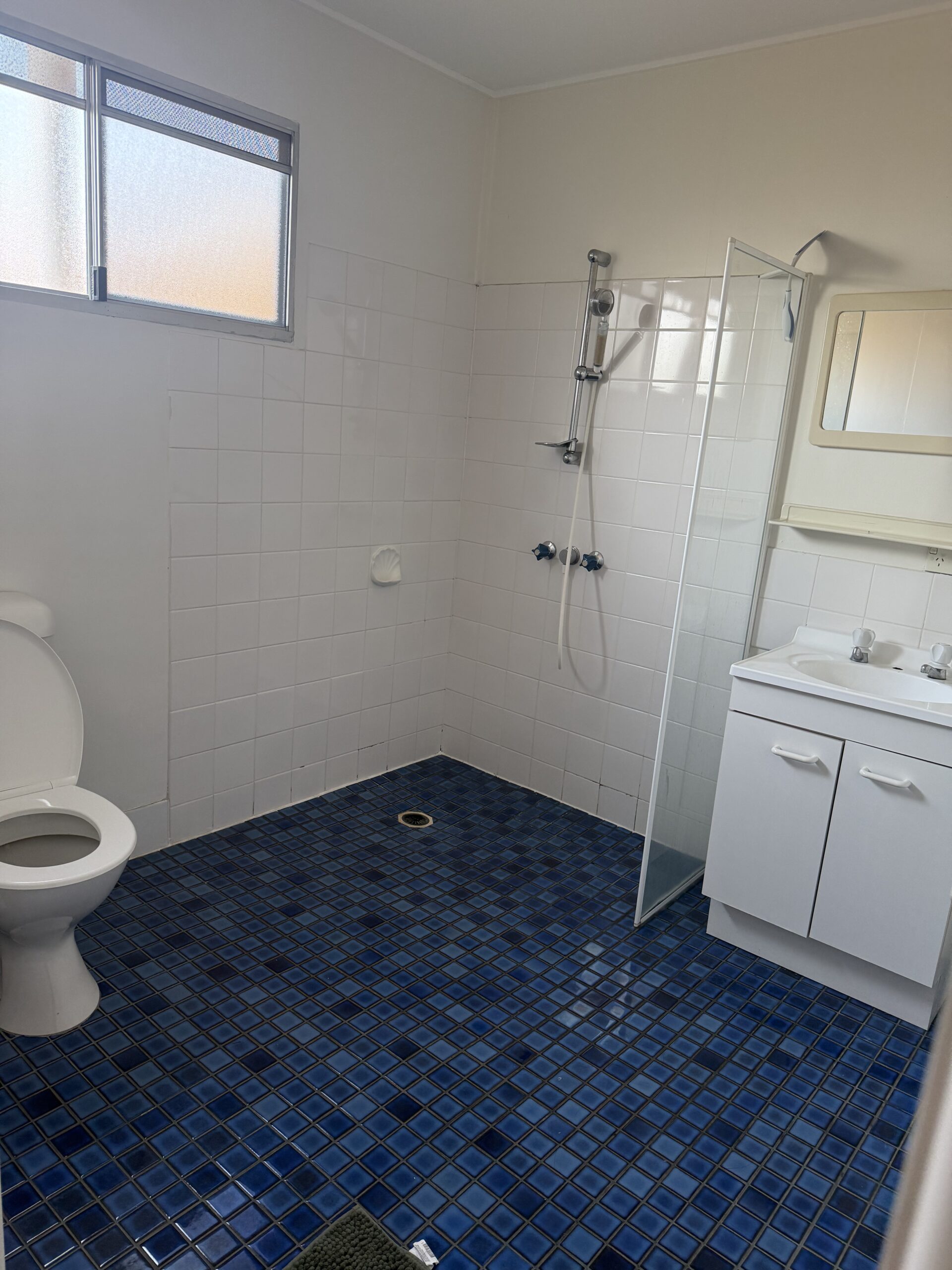 Couple room to rent